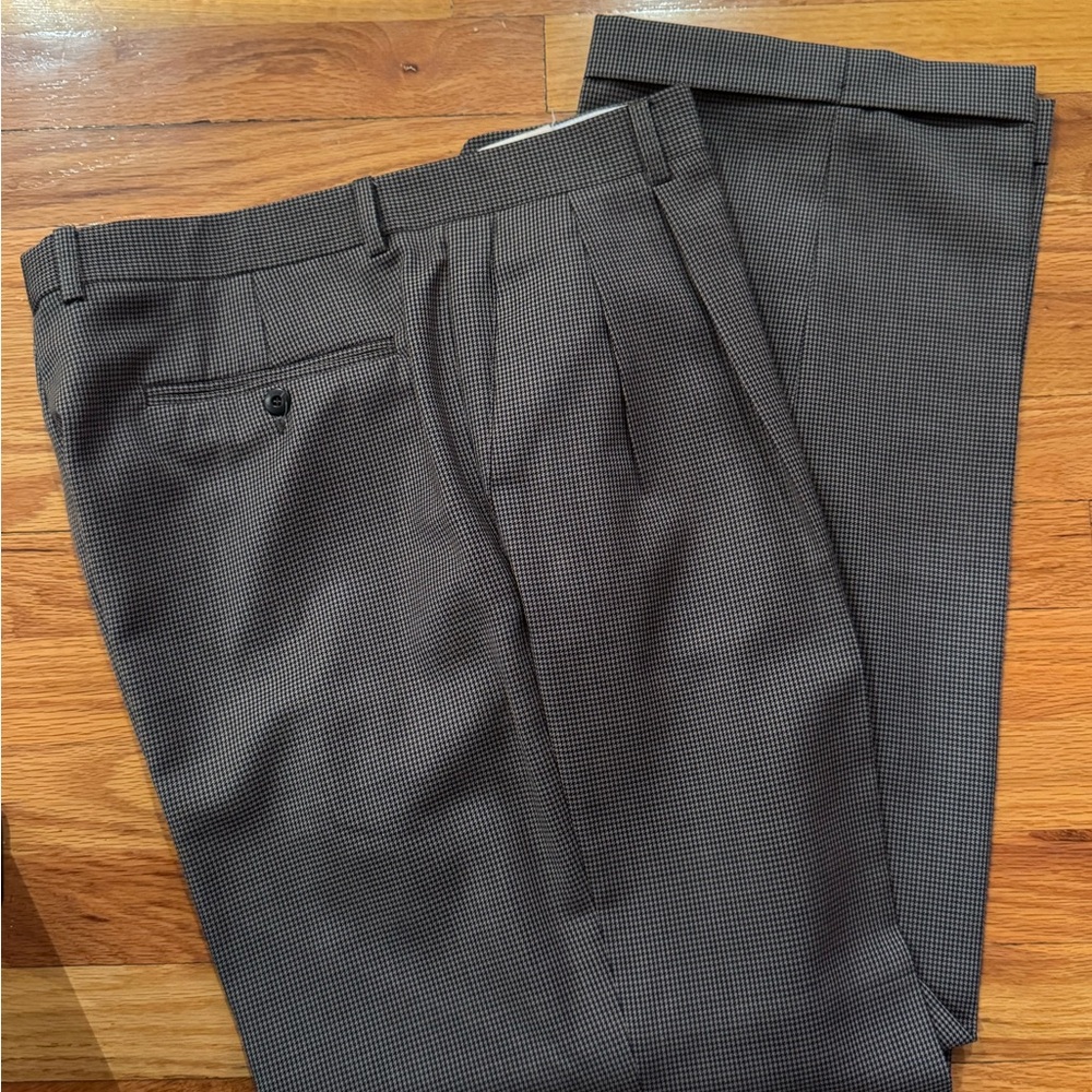 Zanella Black/khaki Houndstooth Trousers. 38. Length approximately 31-31”